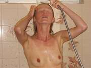 Photos des seins de Paolo.r, Cathy sous la douche
